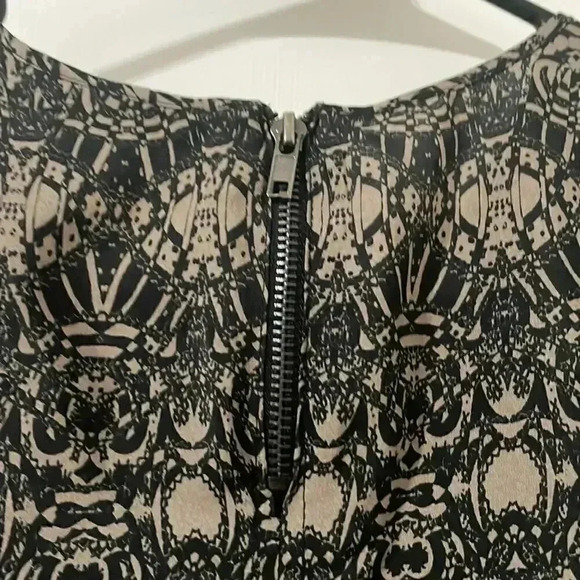 Charlie Jade Top Size S - Picture 9 of 9